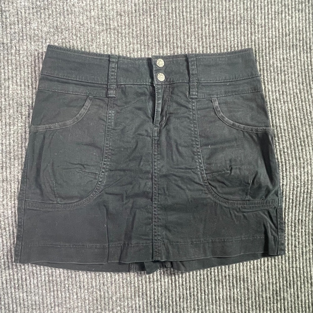 Athleta Skirt Womens 2 Black Drawstring Snap Buttons Pockets Lightweight Comfort
